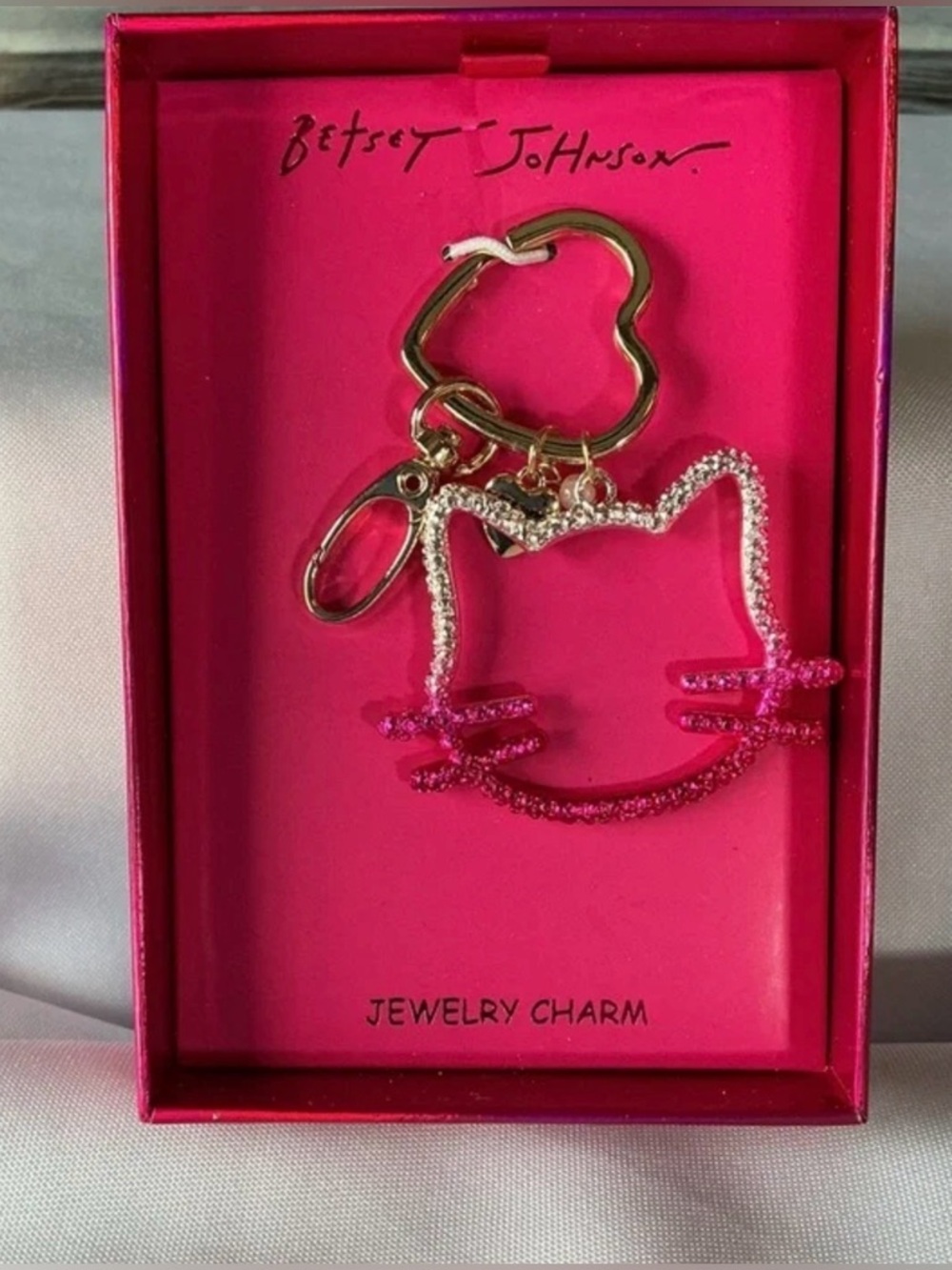 Betsey Johnson Ombre Pink Crystal Cat Bag Charm in pink Leopard/shiny box NWT